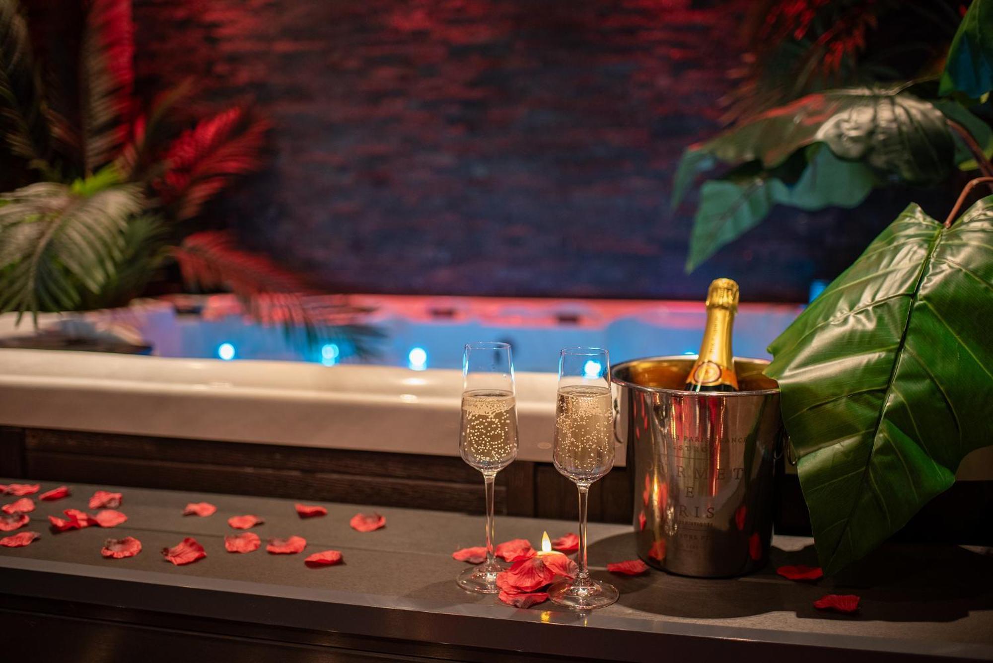 L'Insolite, Spa Privatif トゥールーズ エクステリア 写真